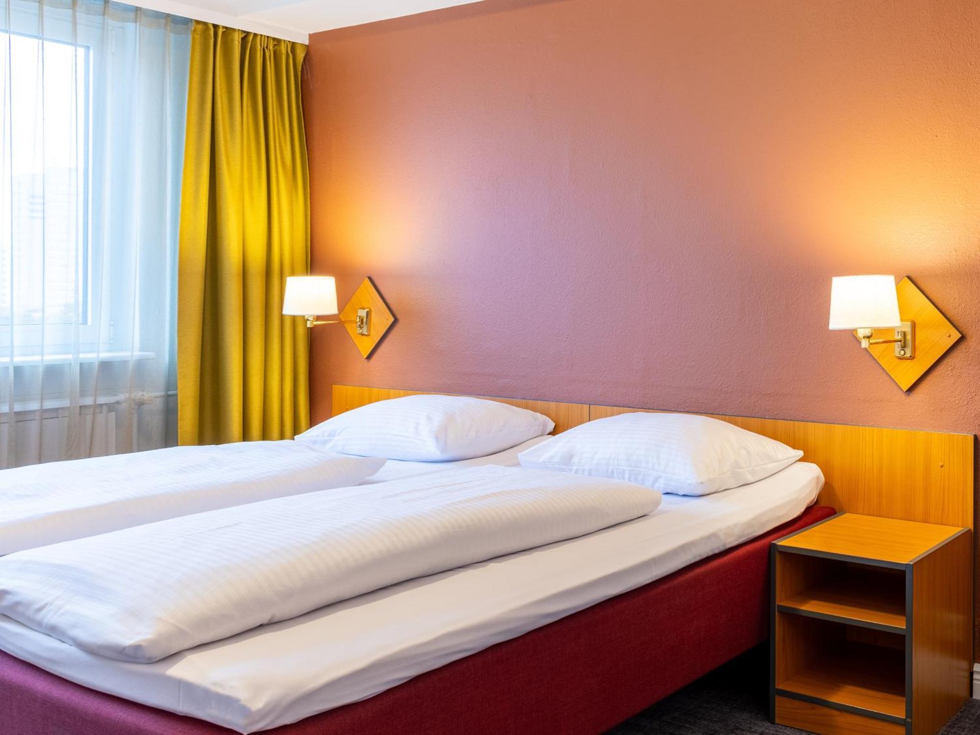 Good Morning + East 3* Berlino
