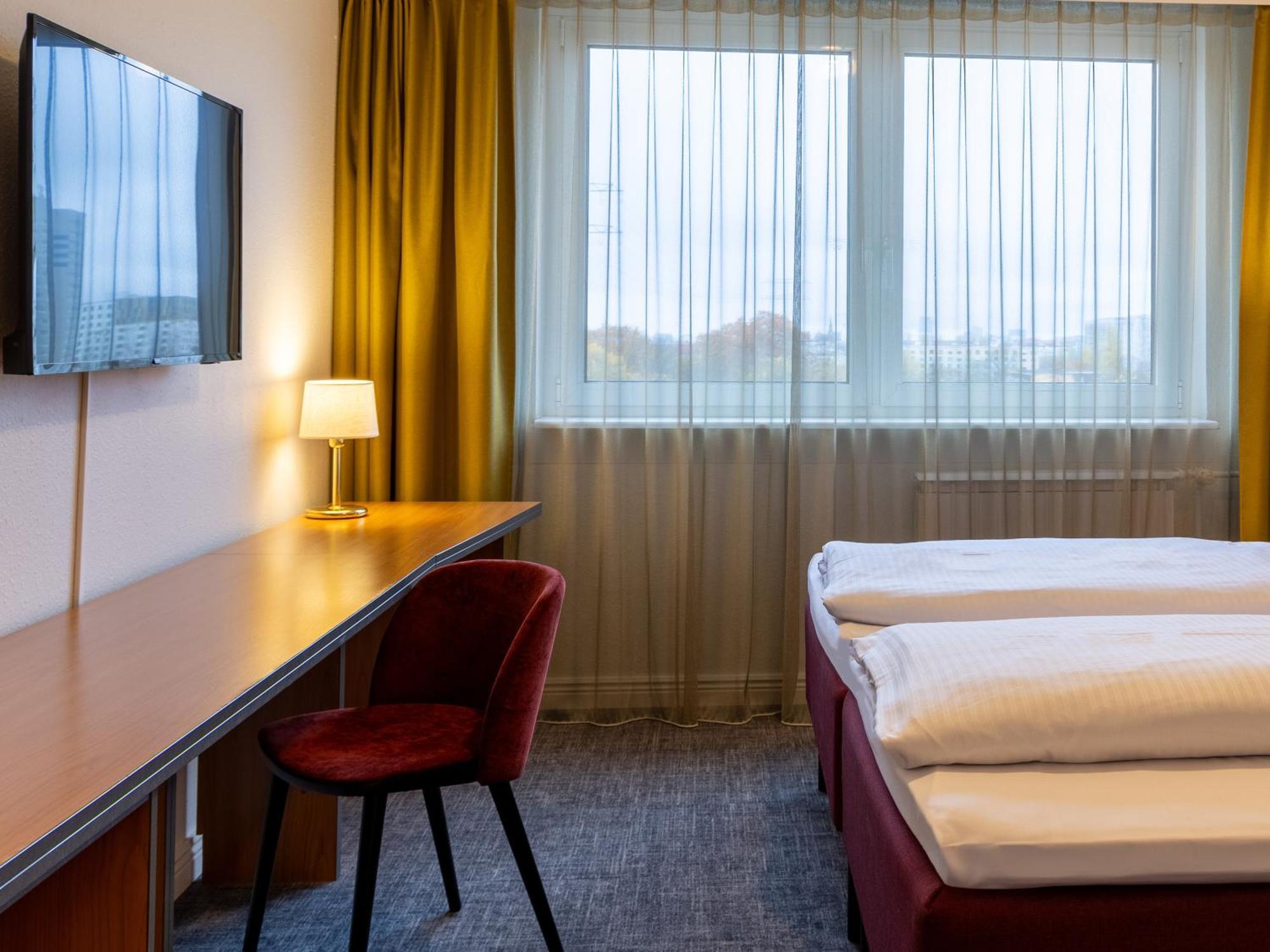 Good Morning + East 3* Berlino
