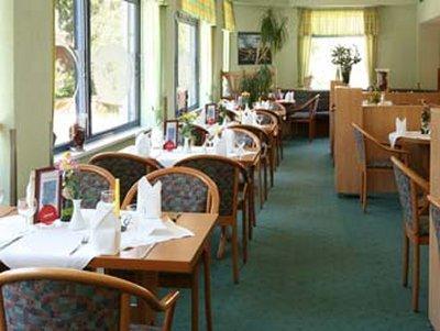 Good Morning + East Hotel Berlim